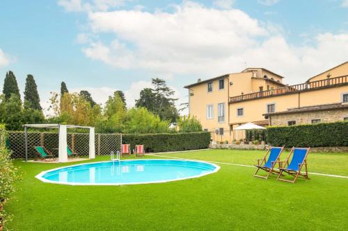 Epoque villa with private garden and pool by VacaVilla