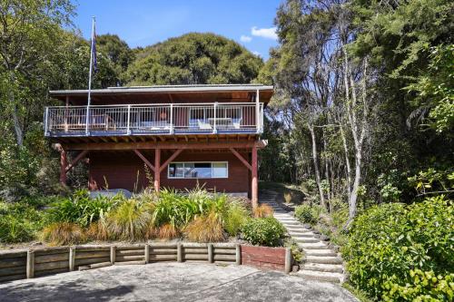 Harbour Panorama - Akaroa Holiday Home