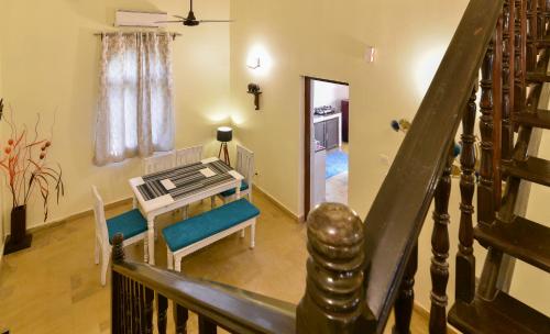 GR Stays WHITE HOUSE 4bhk Private Pool Villa in Calangute