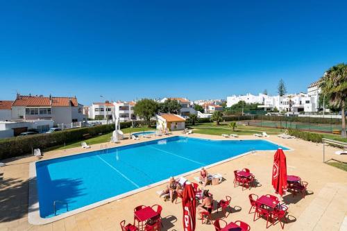 SILCHORO - Estúdio remodelado com AC e piscina em Albufeira, Albufeira (foto 5)