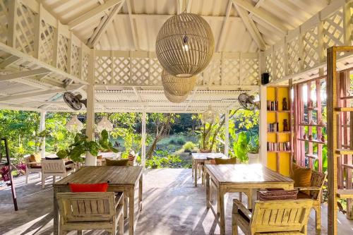 Restaurant, Baan Bua Cottage in Ao Yai Ki