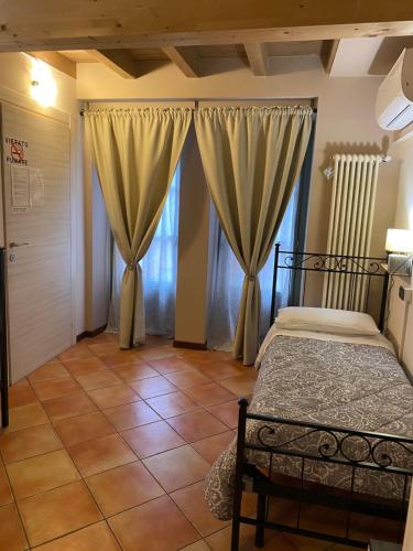 La Casina Room Type - Twin Room with Private Bathroom