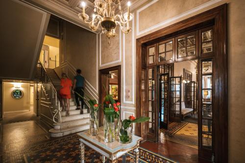 Hotel De La Ville