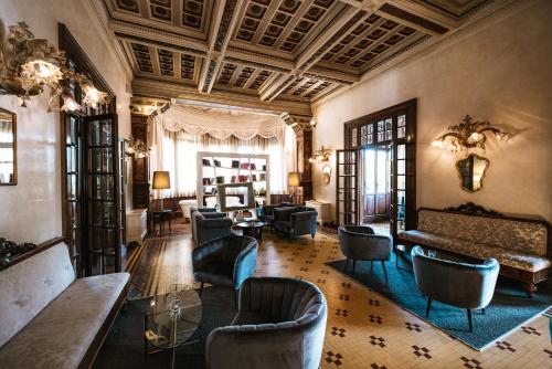 Hotel De La Ville - image 10