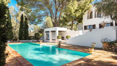 Luxurious Ibiza Villa Casa Pacifica 6 Bedrooms Large Outdoor Dining Area BBQ San Rafael