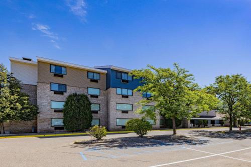 AmericInn by Wyndham Apple Valley - Accommodation