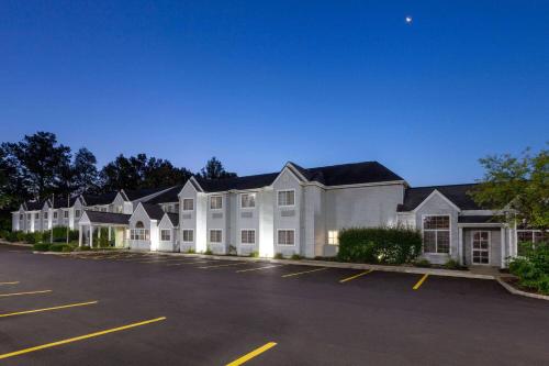 Microtel Inn & Suites by Wyndham Sunbury - Columbus North in Sunbury, USA
