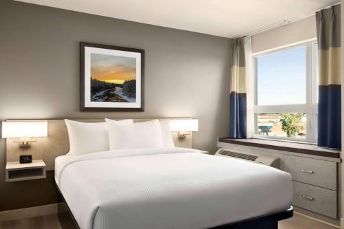 Microtel Inn & Suites Montreal Airport-Dorval QC