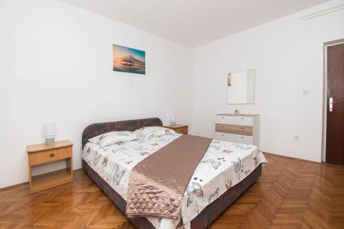 Apartment Milan - image 11