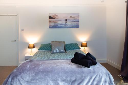 Station Lodge close to City Centre with parking