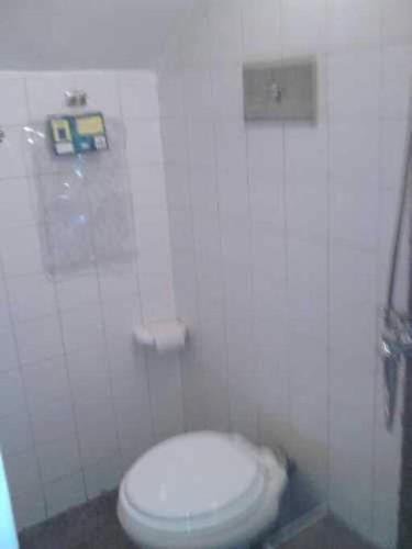One-Bedroom Apartment image 6