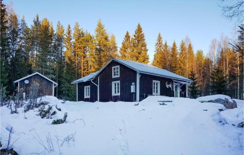. Amazing home in Voxnabruk with Sauna, 2 Bedrooms and WiFi