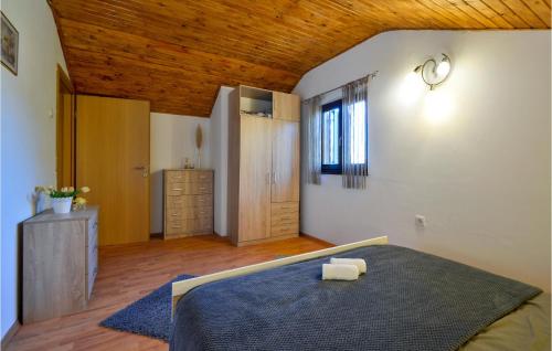 2 Bedroom Gorgeous Home In Gornje Stative