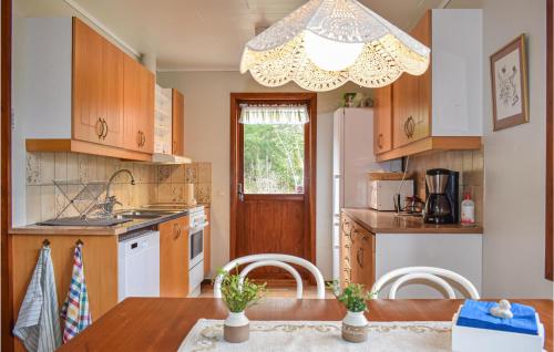 Kitchen, Beautiful Home In Hyltebruk With Wifi in Hyltebruk