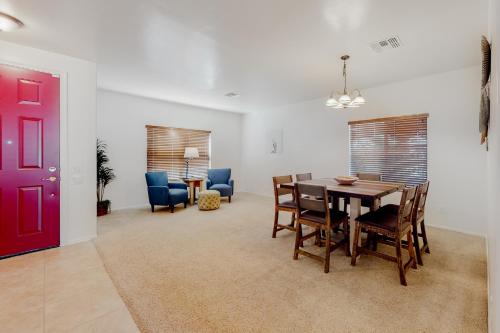 North Twin Lakes Abode in Catalina