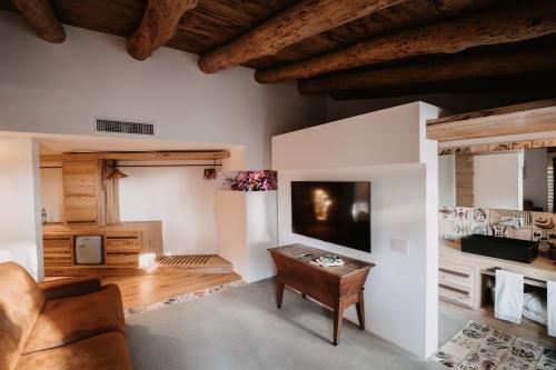 405324073 Praia Art Resort - Small Luxury Hotels of the world