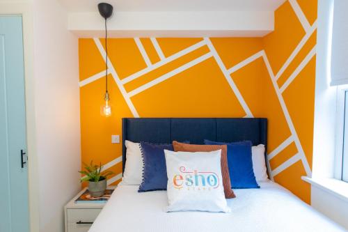 5 bed 5 bath house free parking patio garden - Esho Stays