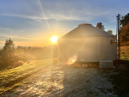 Dzikość Serca - Jurta z widokiem na Tatry Dzikość Serca - Jurta z widokiem na Tatry