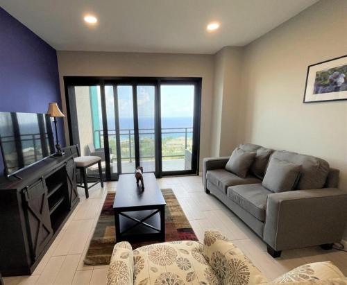 Hillsboro Suites & Residences Condo Hotel, St Kitts in บาสเซตเตอร์เร่