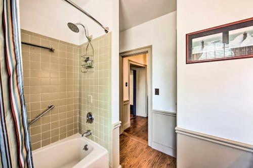 Baño, Beautiful Historic House In Amish Country in Ephrata (PA)