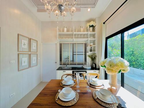 清迈二环精装修温馨四卧三卫学区房别墅wifi院子停车位 清迈二环精装修温馨四卧三卫学区房别墅wifi院子停车位