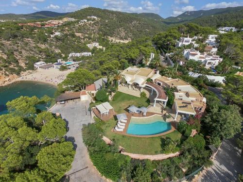 Amazing Ibiza Villa Can Icarus 6 Bedrooms Perched On a Cliff Overlooking the Beach of Cala Moli San Jose