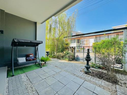 清迈二环精装修温馨四卧三卫学区房别墅wifi院子停车位 清迈二环精装修温馨四卧三卫学区房别墅wifi院子停车位