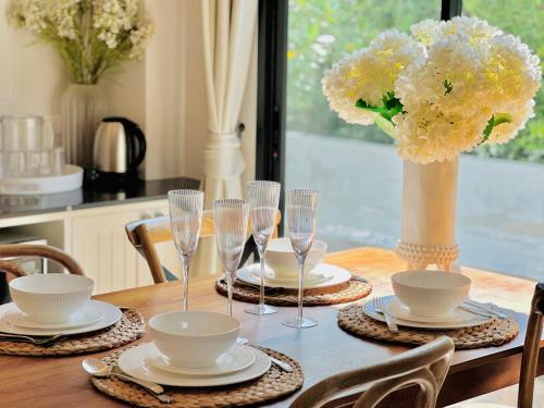 清迈二环精装修温馨四卧三卫学区房别墅wifi院子停车位 清迈二环精装修温馨四卧三卫学区房别墅wifi院子停车位