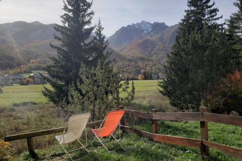 40m with garden and nice view on the valley