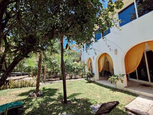 Amazing Condo with private access to Yalku