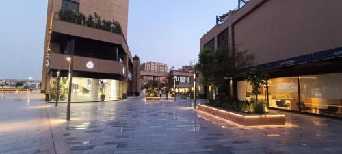 Family-only hotel apartment in Sheikh Zayed City, Sheikh Zayed