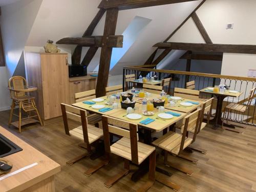 Ēdiens un dzērieni, Le Faubourg - Gîte et chambres d'hôte (Le Faubourg - Gite et chambres d'hote) in Losne
