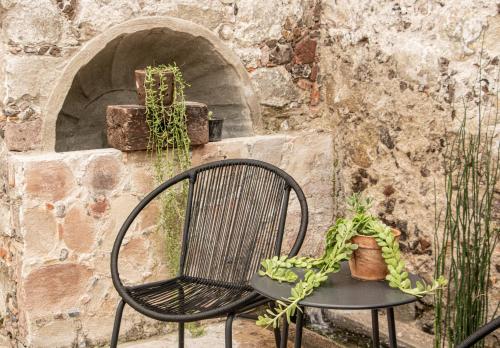 405385421 Orchid House San Miguel de Allende