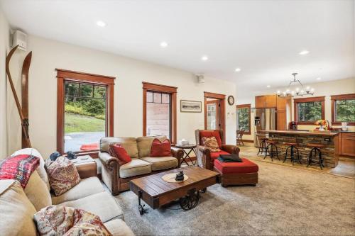 Mountain Brook Lodge - image 11