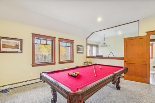 Mountain Brook Lodge - image 8