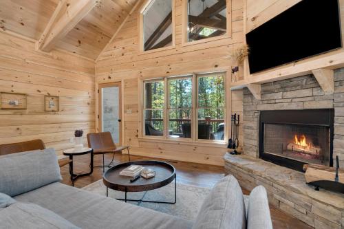 Haley Glen in Cherry Log, USA