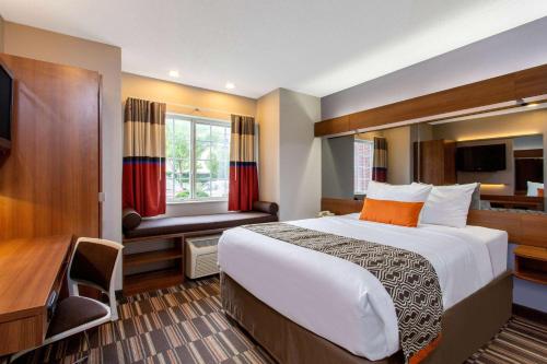 Microtel Inn & Suites by Wyndham Philadelphia Airport