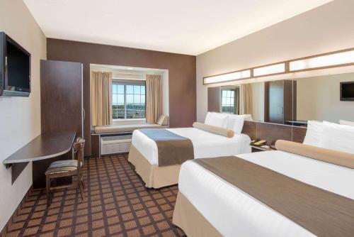 Microtel Inn & Suites Quincy by Wyndham