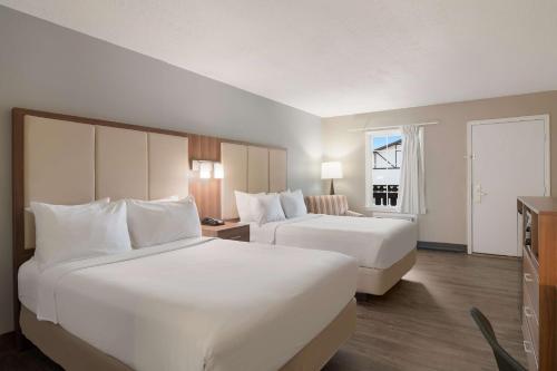 SureStay Hotel by Best Western Helen Downtown