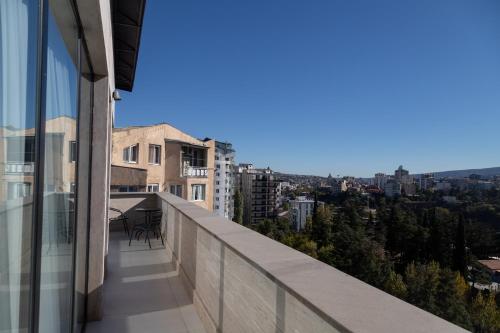 Hotel Solum Roof Top – Tbilisi, MA