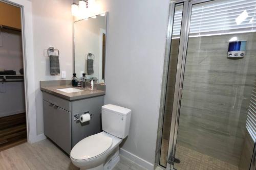 Galleria Exquisite Three Story Home Brand New Development detail