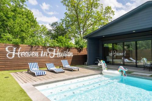 Heaven in Houston, Designer Oasis w/ Heated Pool