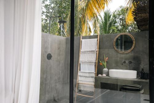 Villa with Private Pool image 9