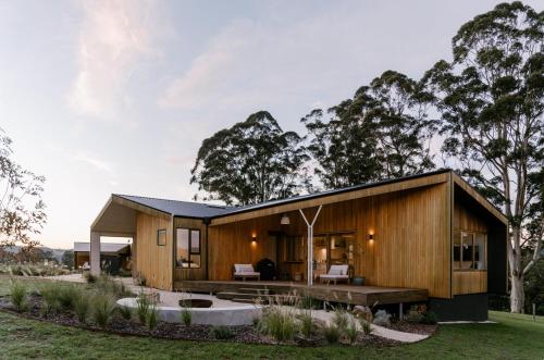 . Upland Farm Luxury Cabins, Denmark Western Australia