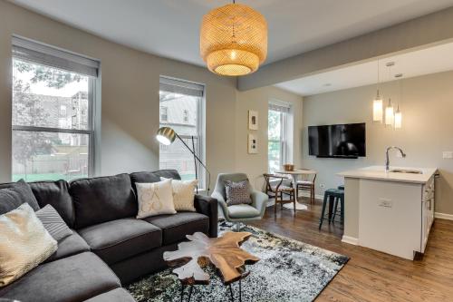 Vibrant & Stylish 4 Bed Condo near Humboldt Park – khách sạn tại Wicker Park