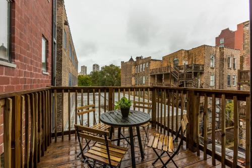 Go Grand in This Massive Old Town Mansion - Sleeps 22! apts in Old Town