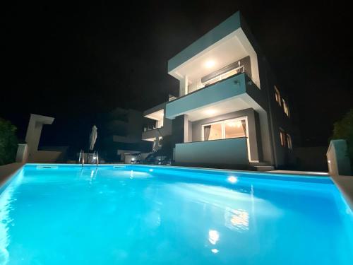 Fantasy Pool Villa 2