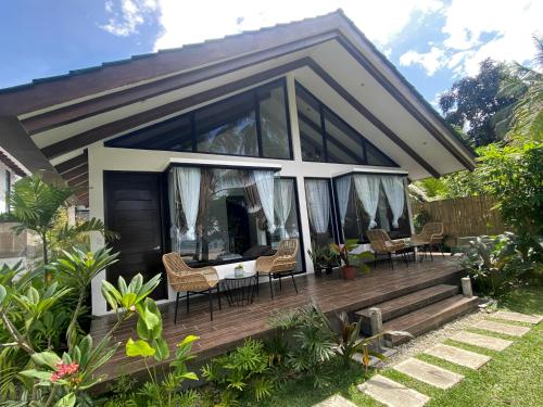 Exterior view, Amila Dive Beach Resort in Cauayan  (Negros Occidental)