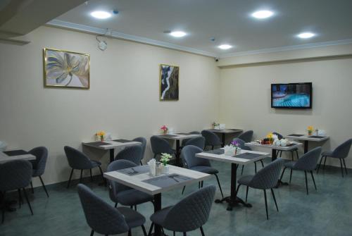 Airport Hotel 24 – Toshkent, NY