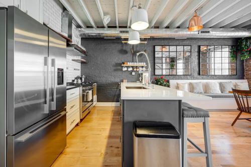 Top Floor in the Heart of West Town! Perfect for Any Group and PET FRIENDLY! apts, Chicago (foto 9)